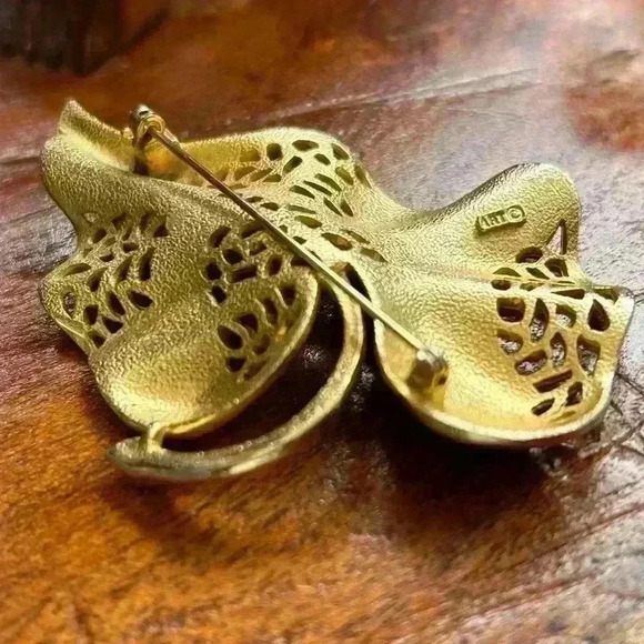 Arthur Pepper Signed Vintage leaf brooch - Picture 2 of 7